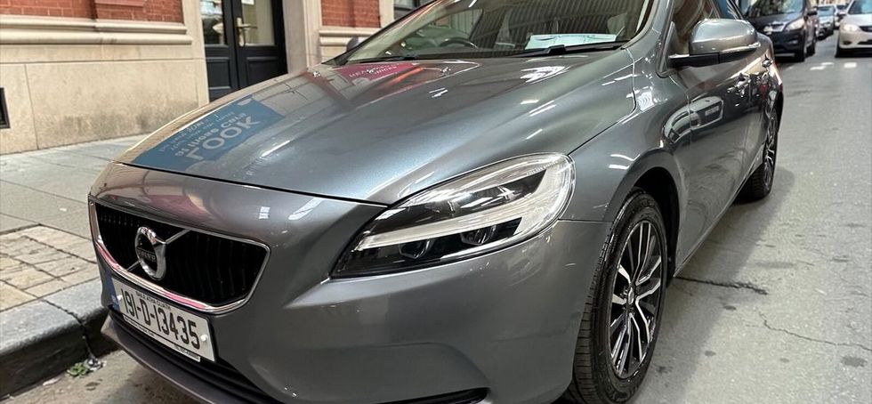 Volvo V40 2019