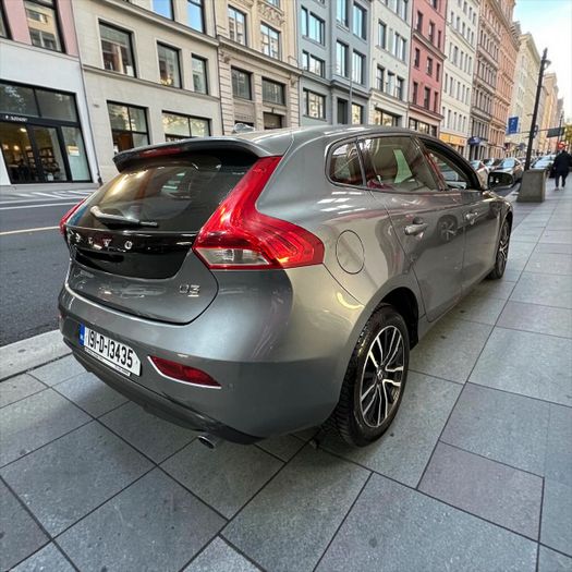 Volvo V40 2019