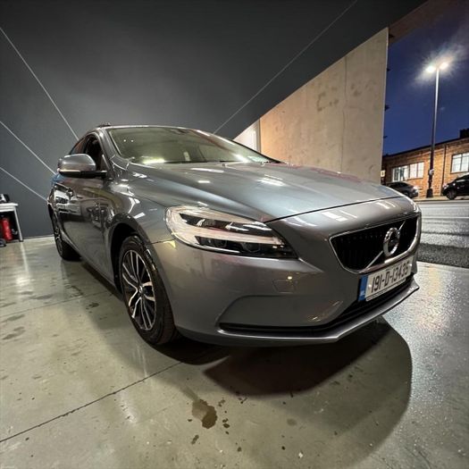 Volvo V40 2019