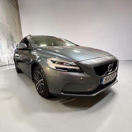 Volvo V40 2019
