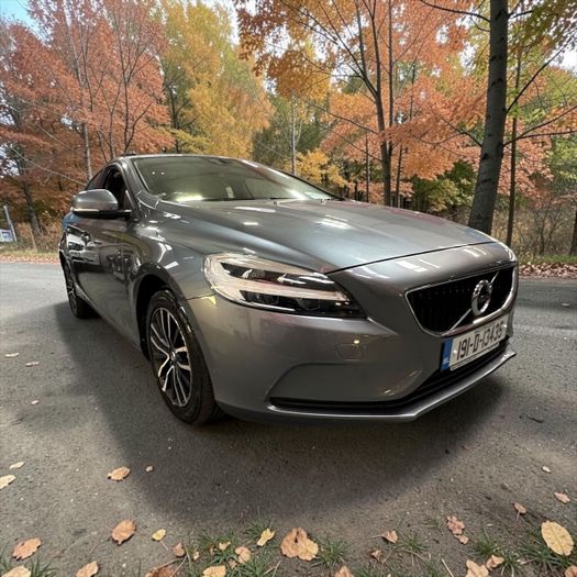 Volvo V40 2019