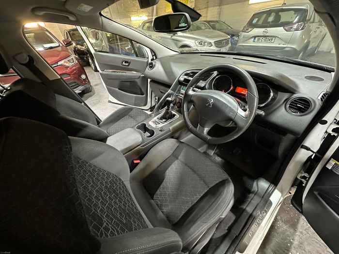 Peugeot 3008 2014