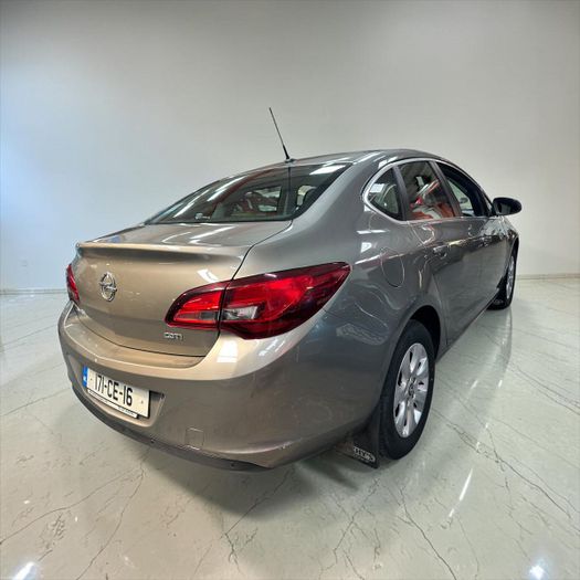 Opel Astra 2017