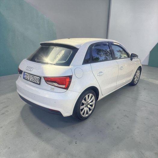 Audi A1 2015