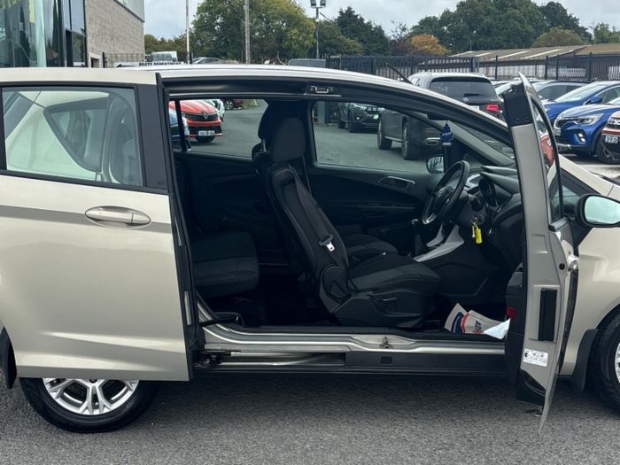 Ford B-Max 2013