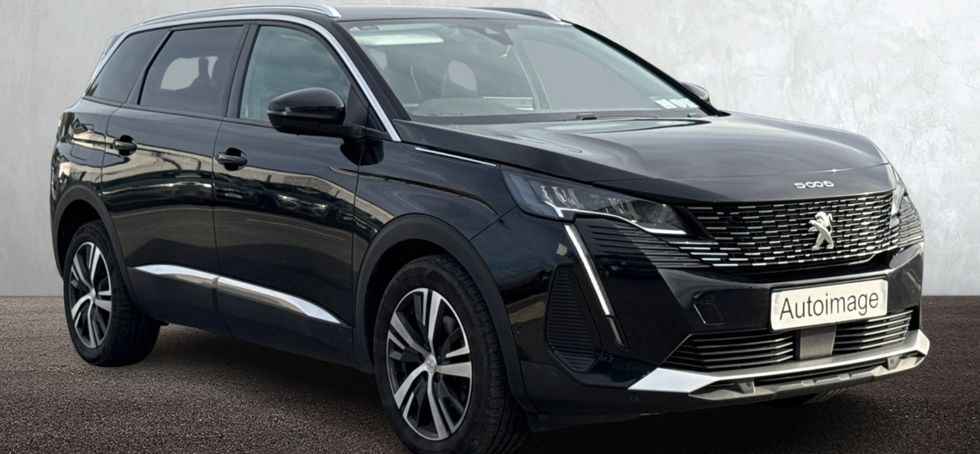 Peugeot 5008 2021