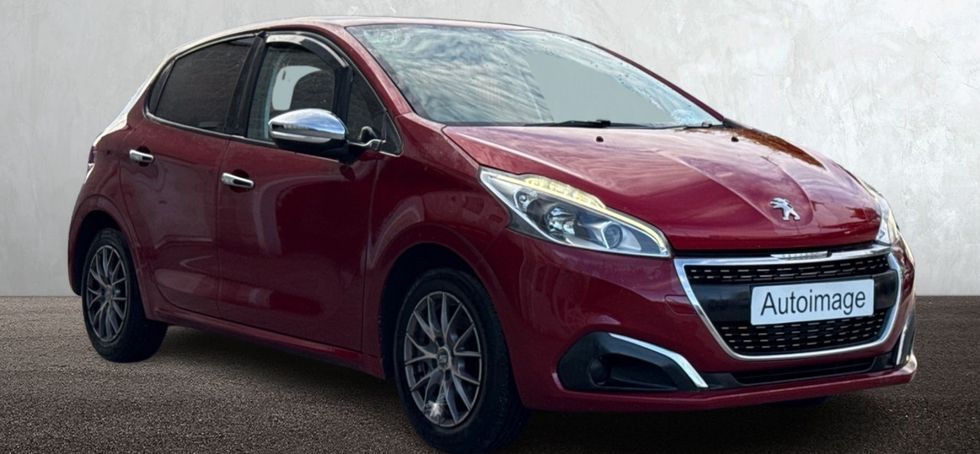 Peugeot 208 2016