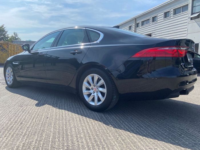 Jaguar XF 2015