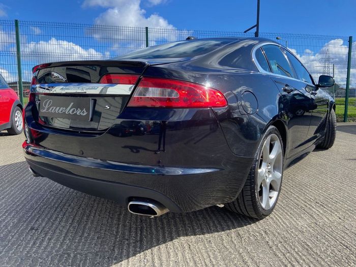 Jaguar XF 2009