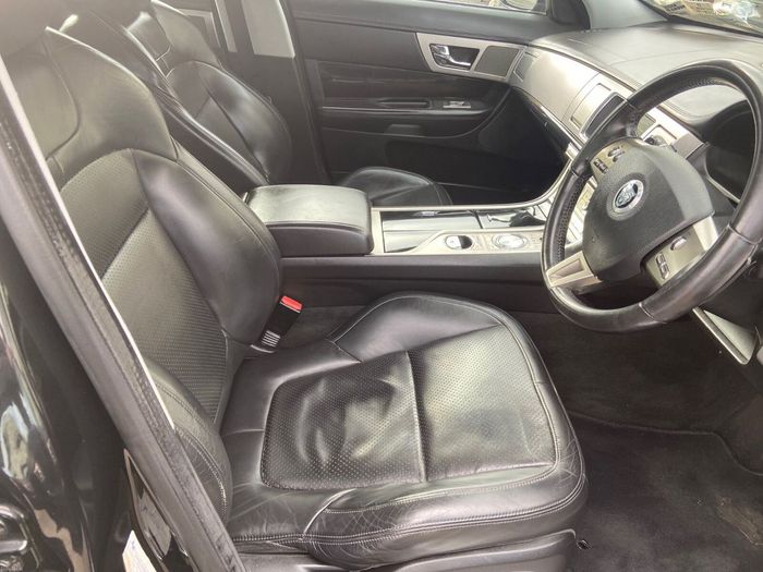 Jaguar XF 2009