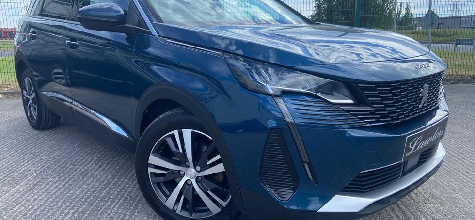 Peugeot 5008 2021