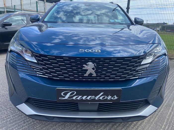 Peugeot 5008 2021