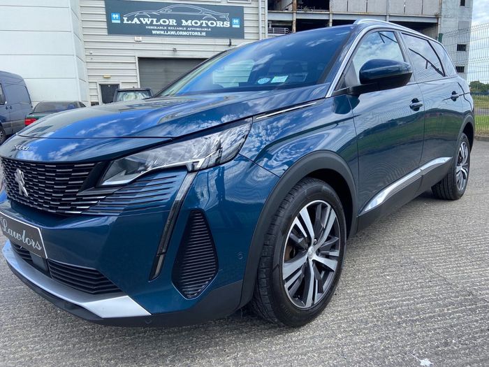 Peugeot 5008 2021