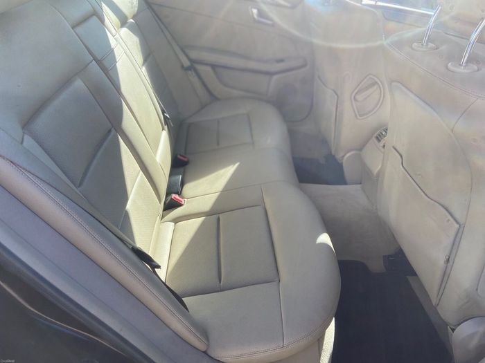 Mercedes-Benz E-Class 2011