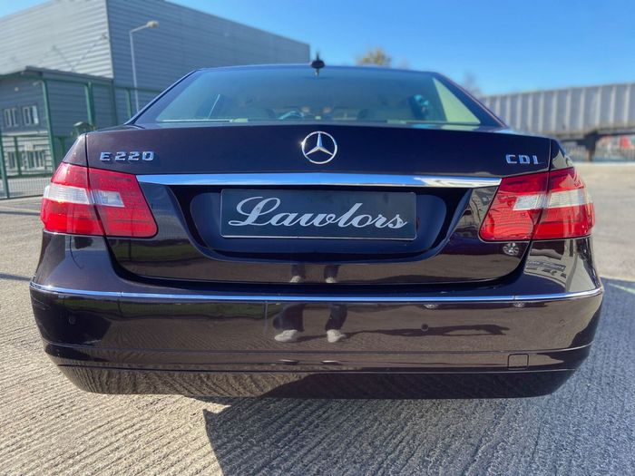 Mercedes-Benz E-Class 2011
