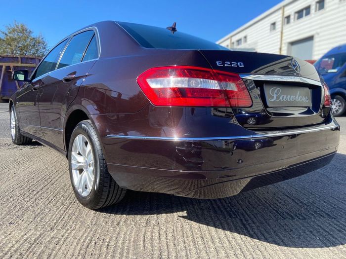 Mercedes-Benz E-Class 2011