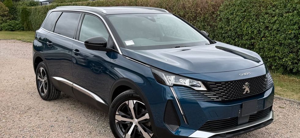 Peugeot 5008 2021