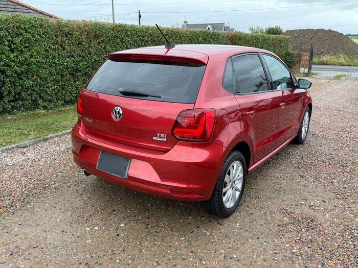 Volkswagen Polo 2015