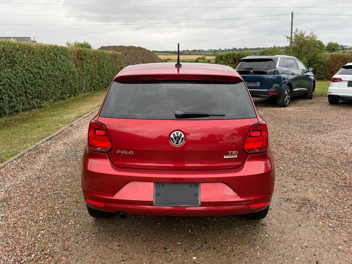 Volkswagen Polo 2015