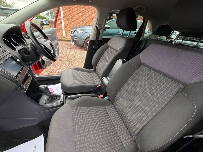 Volkswagen Polo 2015