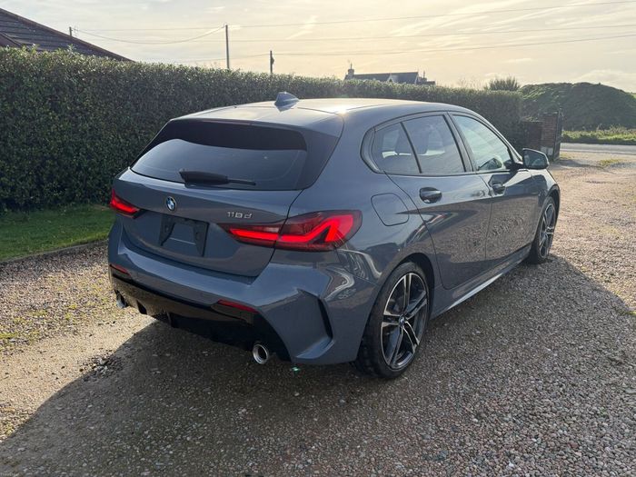 BMW 1 Series 2021