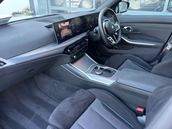 BMW 3 Series 2025