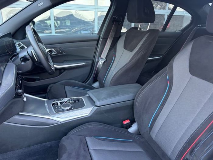BMW 3 Series 2025
