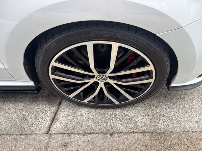 Volkswagen Polo 2015