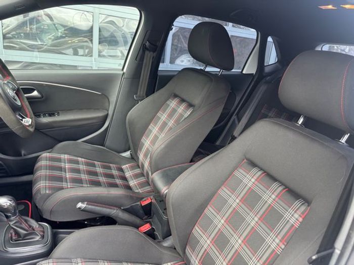Volkswagen Polo 2015
