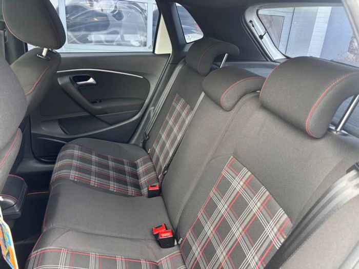 Volkswagen Polo 2015