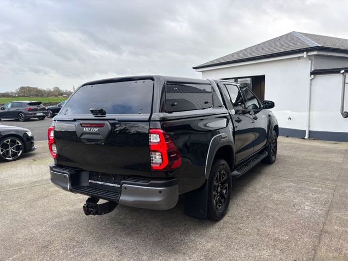 Toyota HiLux 2023