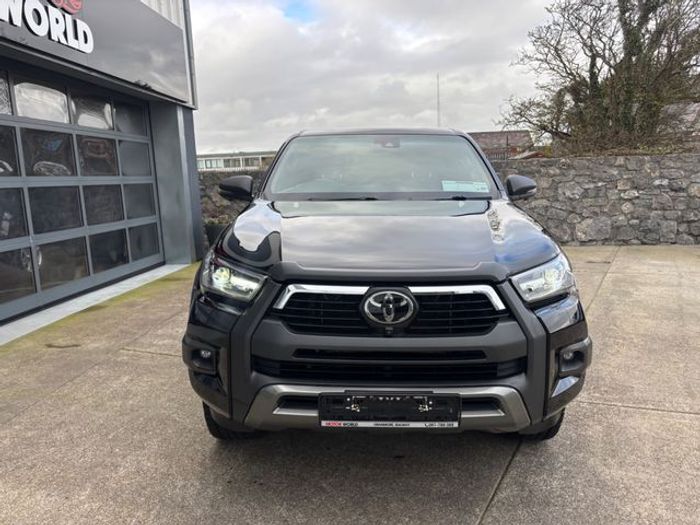 Toyota HiLux 2023