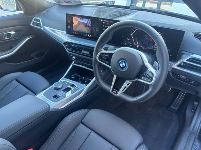 BMW 3 Series 2025