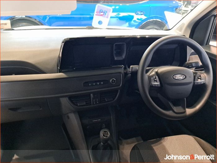 Ford TRANSIT COURIER 2026