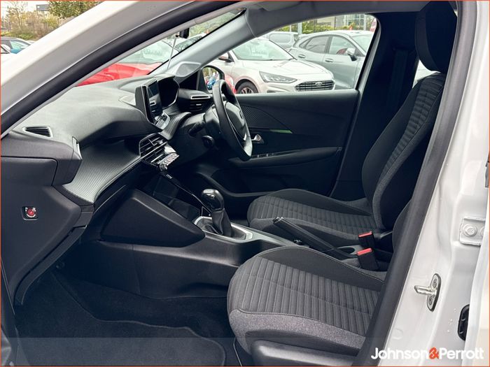 Peugeot 208 2024