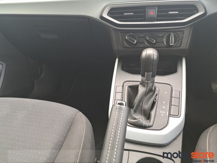 SEAT Arona 2023