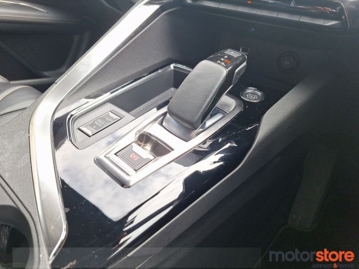 Peugeot 3008 2022