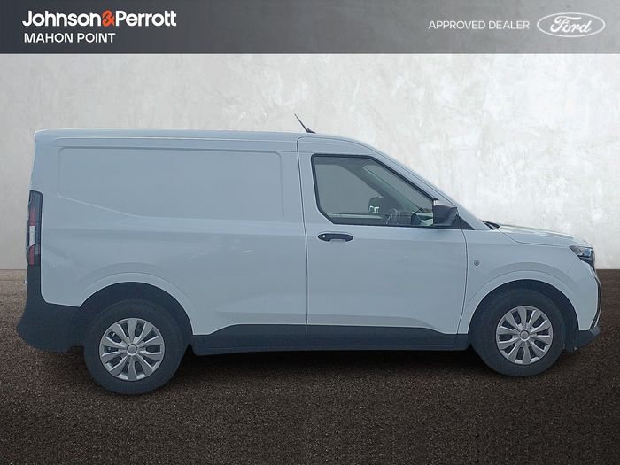 Ford TRANSIT COURIER 2026