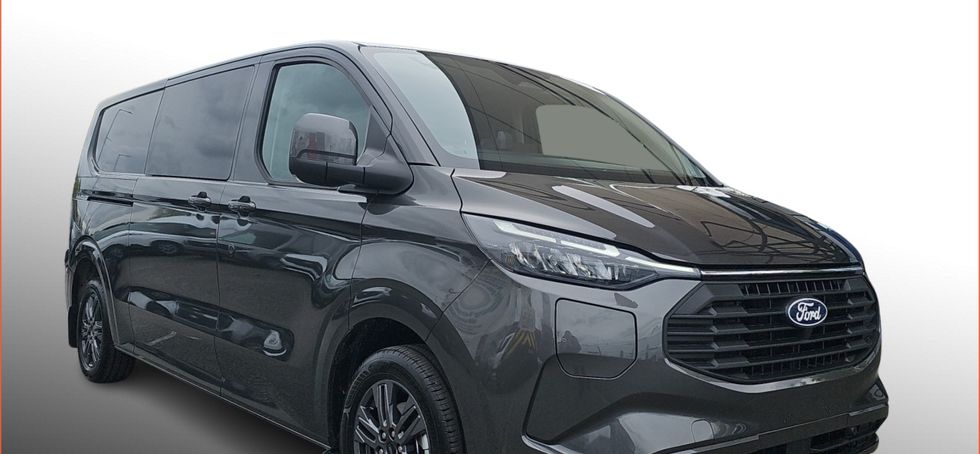 Ford Tourneo Custom 2026