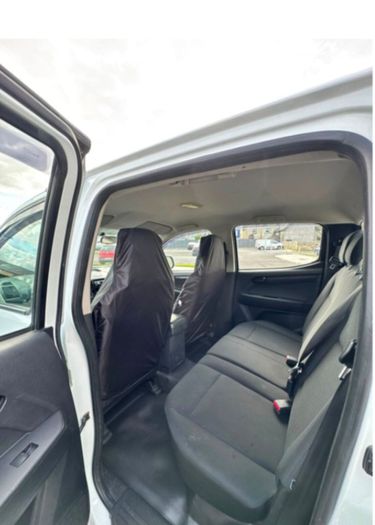 Isuzu D-Max 2015