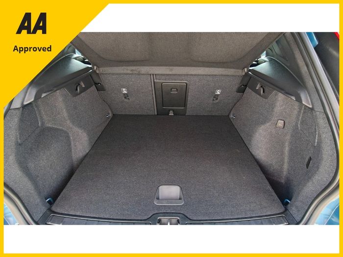 Volvo XC40 2023