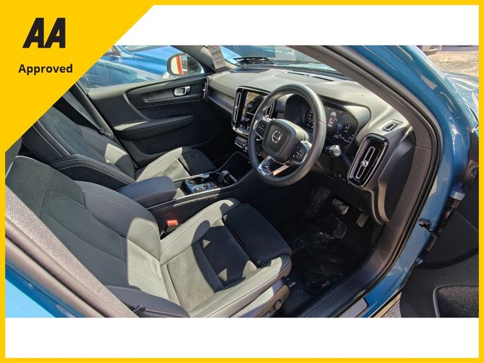 Volvo XC40 2023