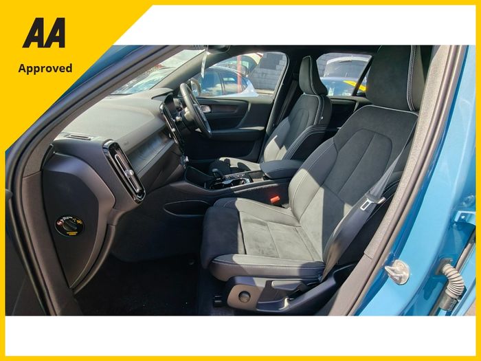 Volvo XC40 2023