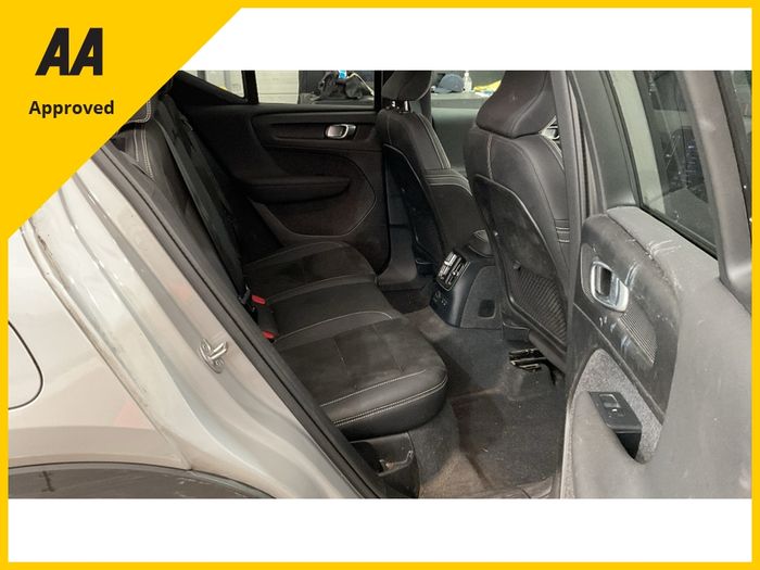 Volvo XC40 2023