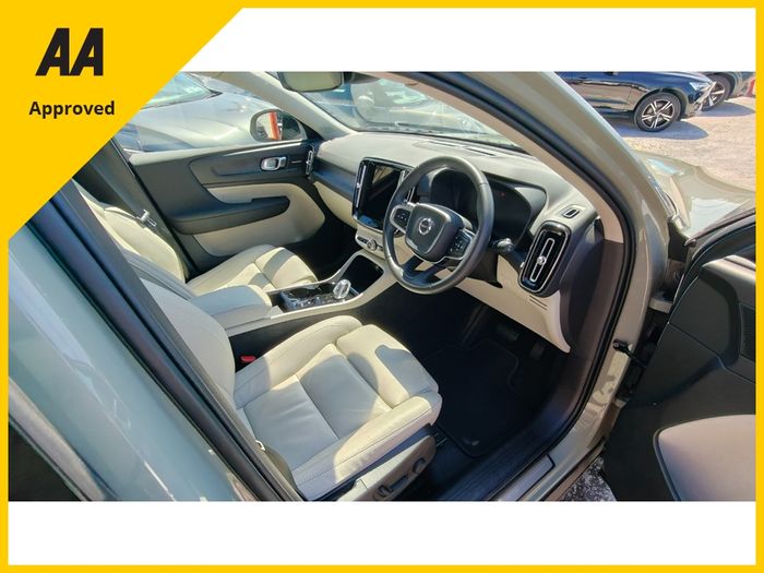 Volvo XC40 2023