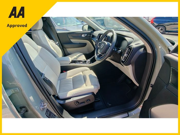 Volvo XC40 2023