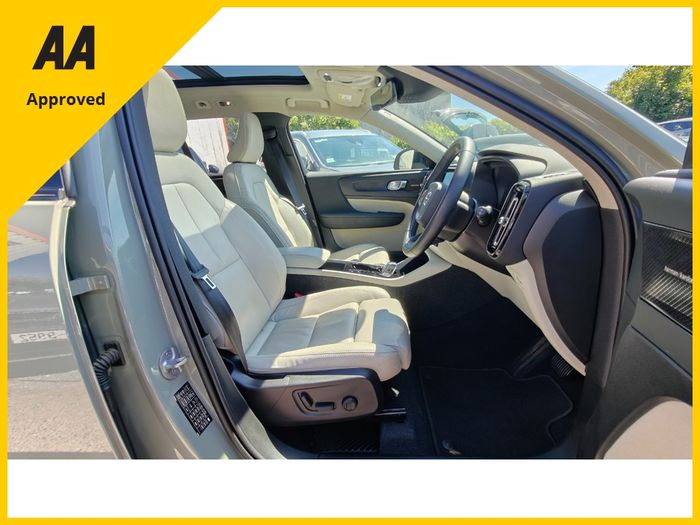 Volvo XC40 2023