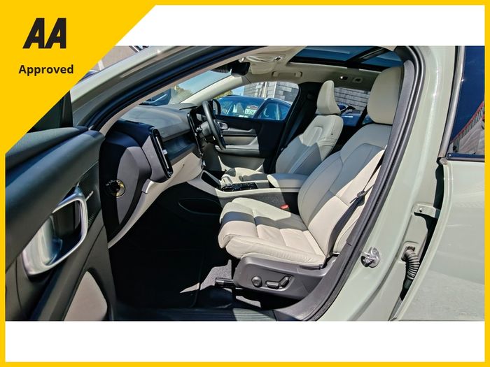 Volvo XC40 2023