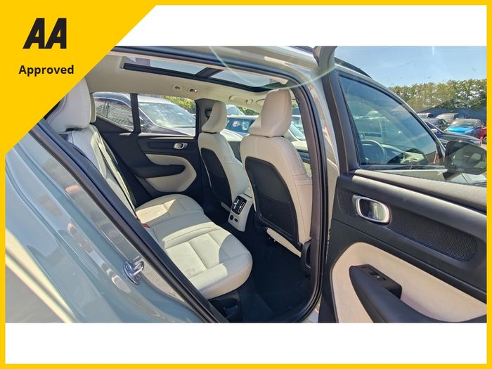 Volvo XC40 2023