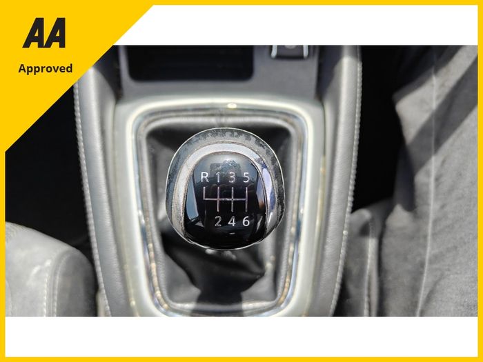 Nissan QASHQAI 2015
